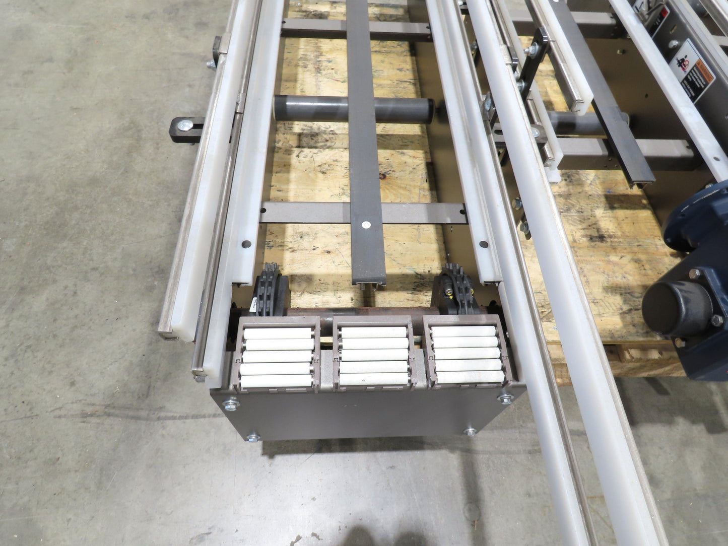 Arrowhead 12" Mattop Belt Stainless Bottle Conveyor 10'L 460V 3PH -NEW- No Motor