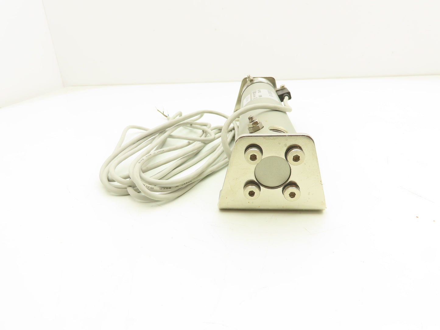 SMC CDG1BA32-125 Pneumatic Double Acting Round Cylinder 125mm Stroke 32mm Bore