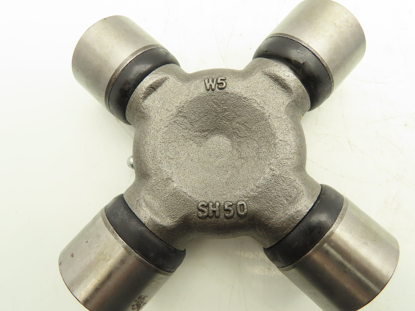 Spicer 5-155X Greaseable Driveshaft U-Joint 1-1/8" Bearing Cap Diameter Lot of 2