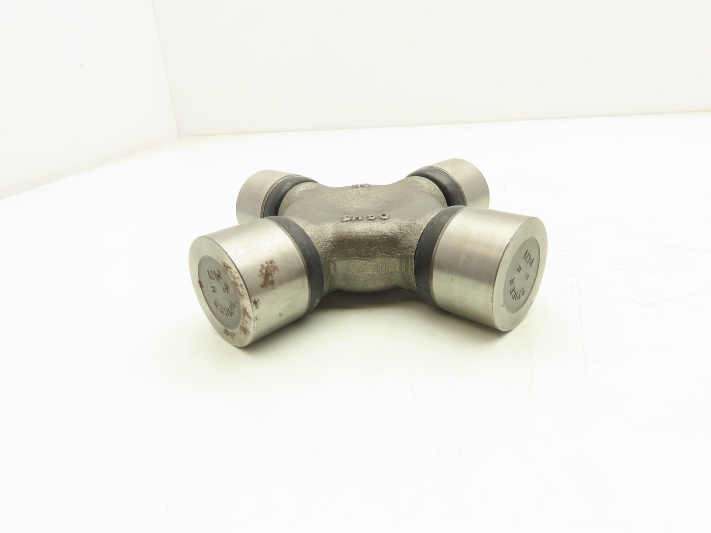 Spicer 5-155X Greaseable Driveshaft U-Joint 1-1/8" Bearing Cap Diameter Lot of 2