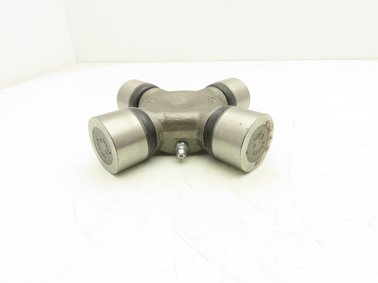 Spicer 5-155X Greaseable Driveshaft U-Joint 1-1/8" Bearing Cap Diameter Lot of 2