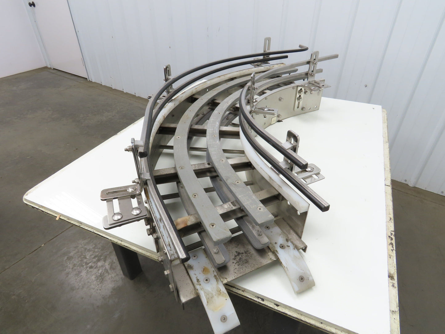 Arrowhead 12" Tabletop Belt Stainless Bottle Conveyor 90° Curve Section 51"