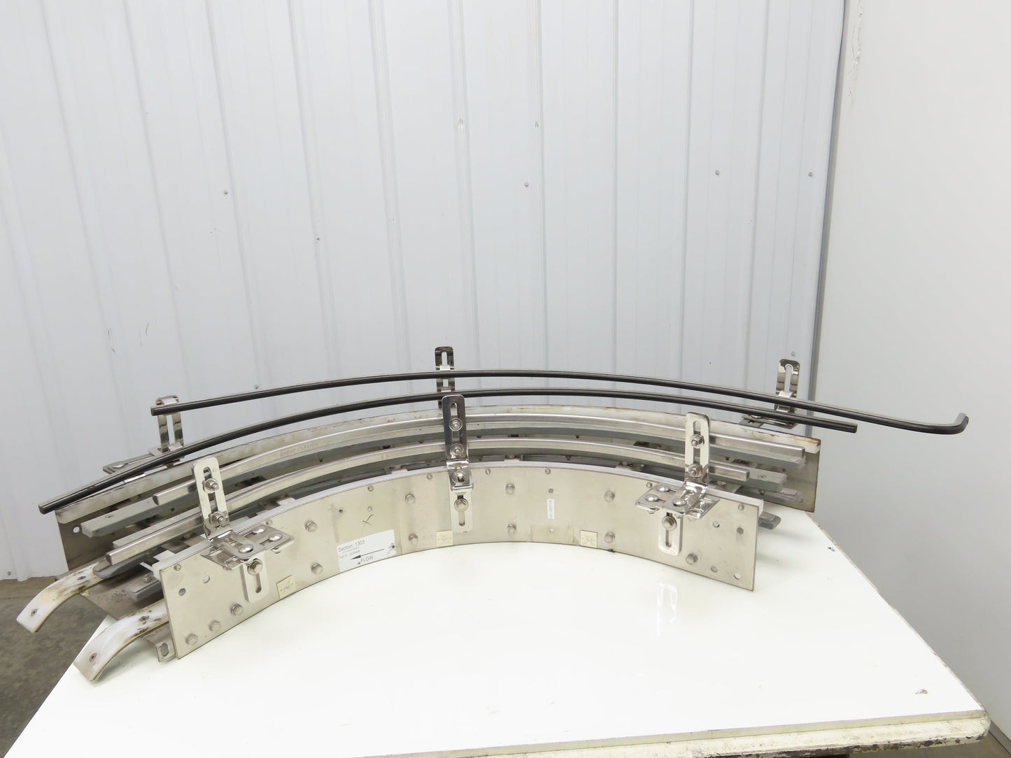 Arrowhead 12" Tabletop Belt Stainless Bottle Conveyor 90° Curve Section 51"
