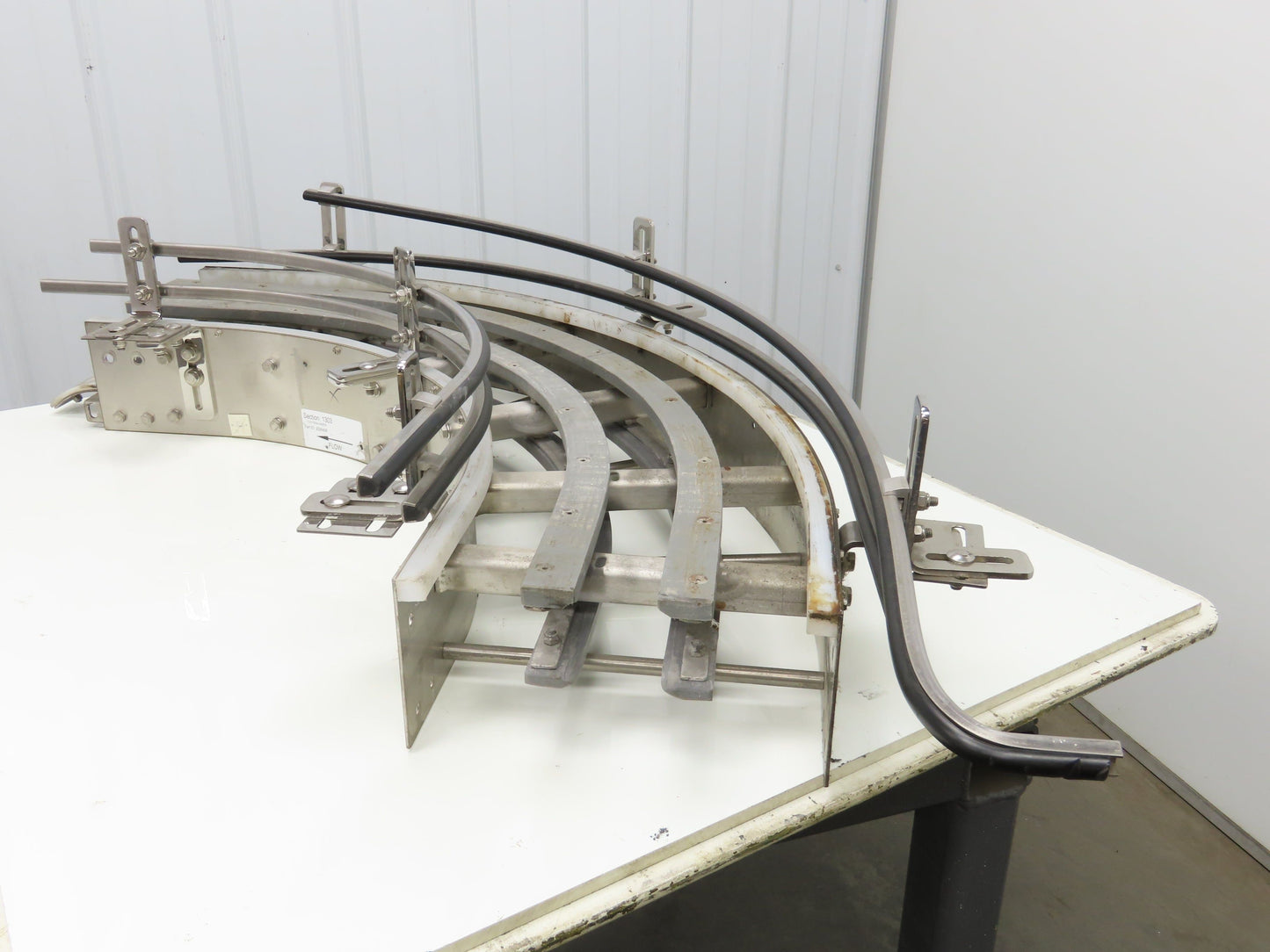 Arrowhead 12" Tabletop Belt Stainless Bottle Conveyor 90° Curve Section 51"