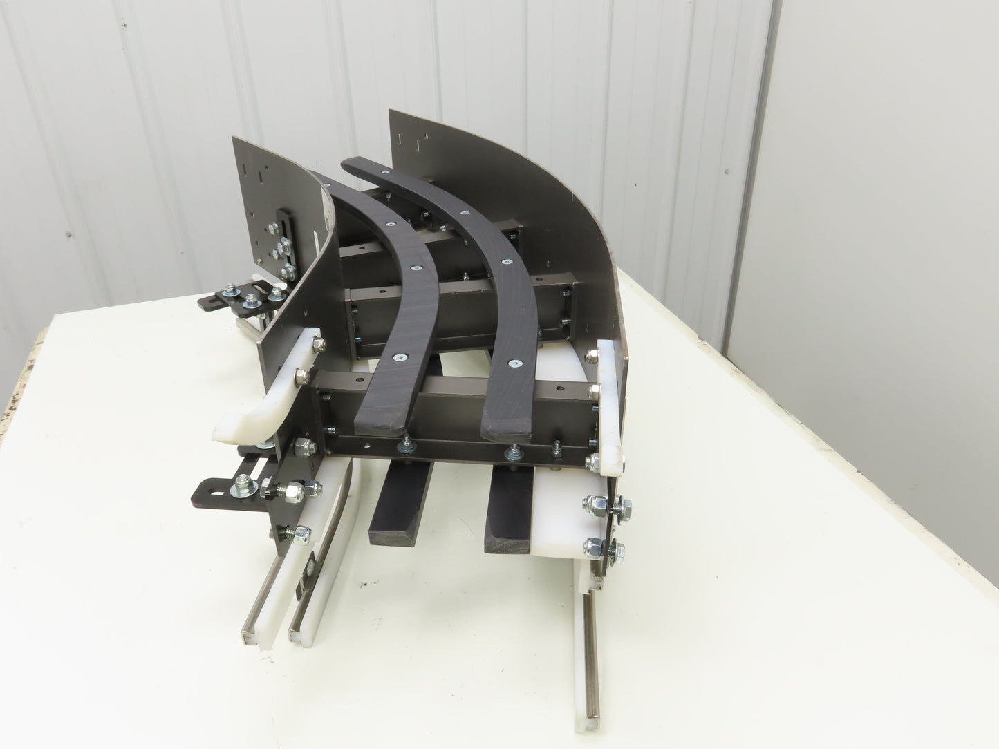 Arrowhead 10" Tabletop Belt Steel Bottle Conveyor 45° Curve Section 33"