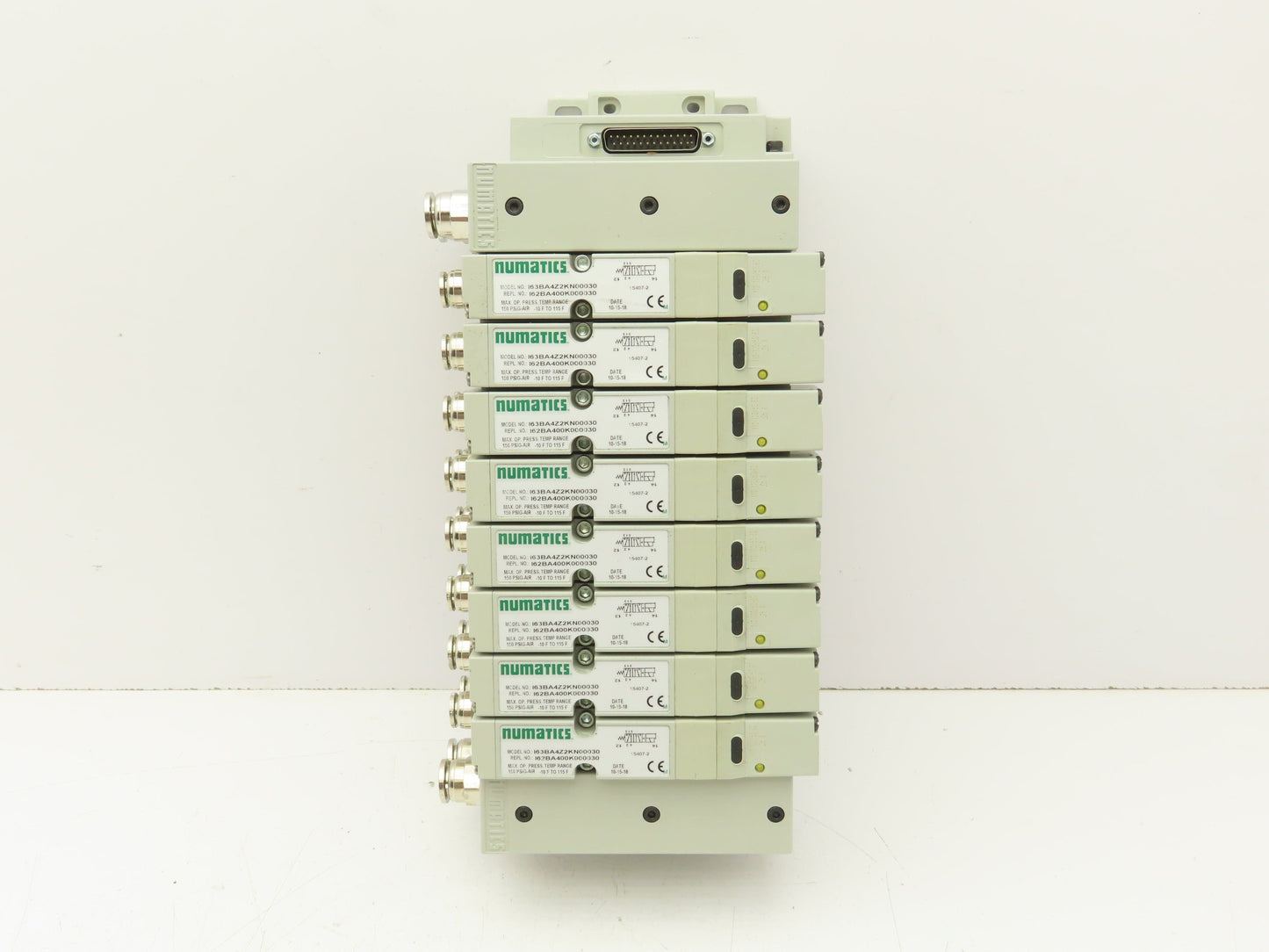 Numatics I63BA4Z2KN00030 120V Pneumatic Solenoid Valve 8-Station Manifold Assy