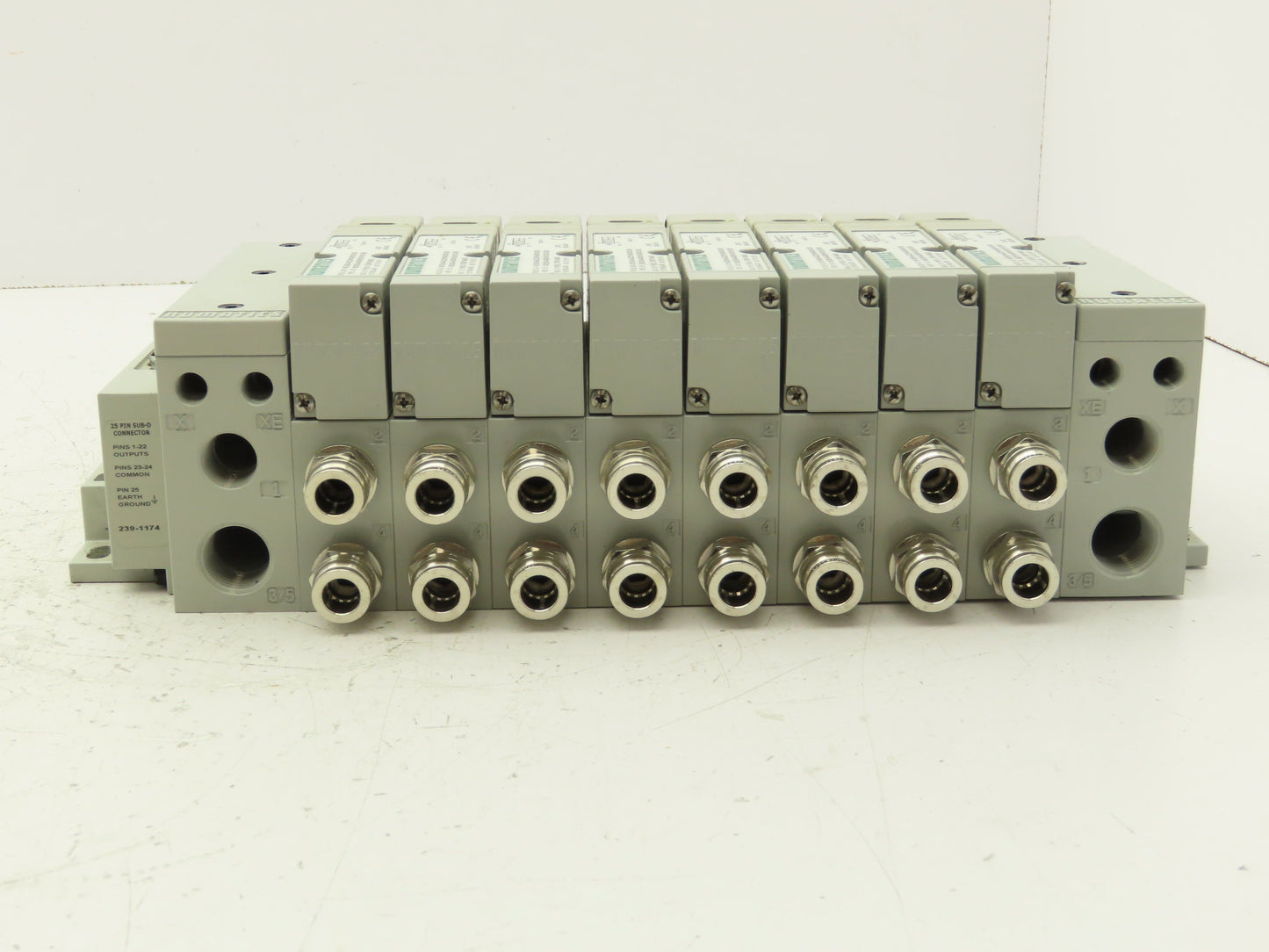 Numatics I63BA4Z2KN00030 120V Pneumatic Solenoid Valve 8-Station Manifold Assy