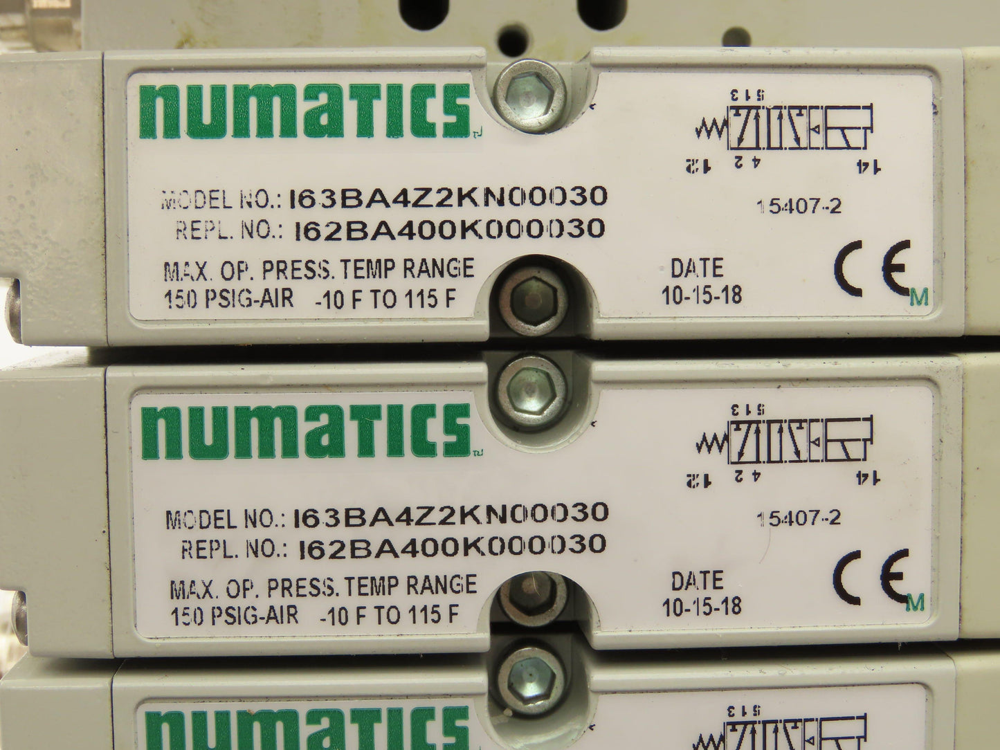 Numatics I63BA4Z2KN00030 120V Pneumatic Solenoid Valve 8-Station Manifold Assy