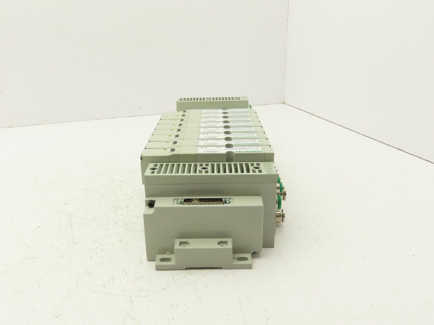 Numatics I63BA4Z1KG00030 120V Pneumatic Solenoid Valve 12-Station Manifold Assy