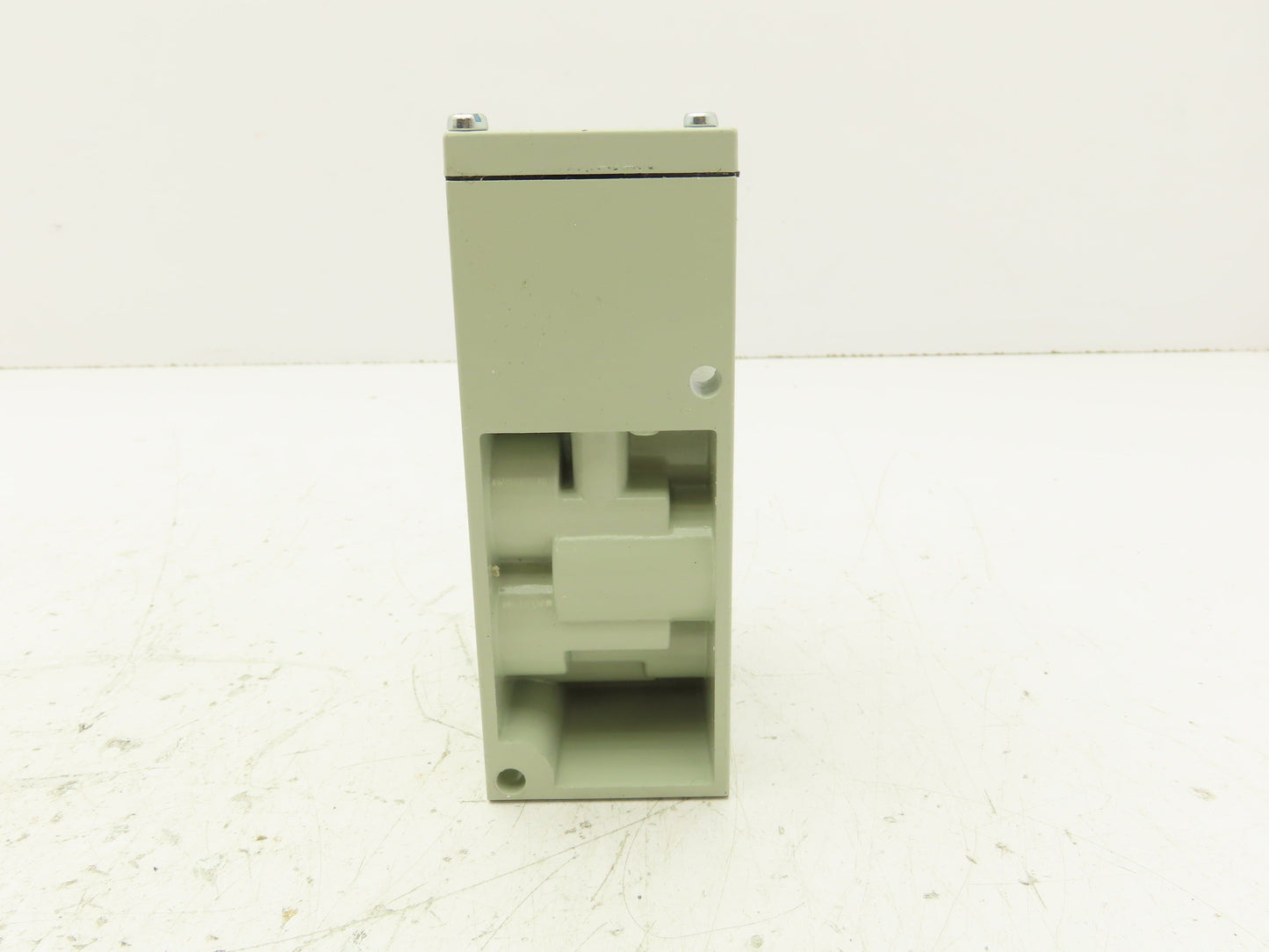 Numatics 122BA43AKN00030 120V Pneumatic Solenoid Valve w/Manifold 1/4" npt