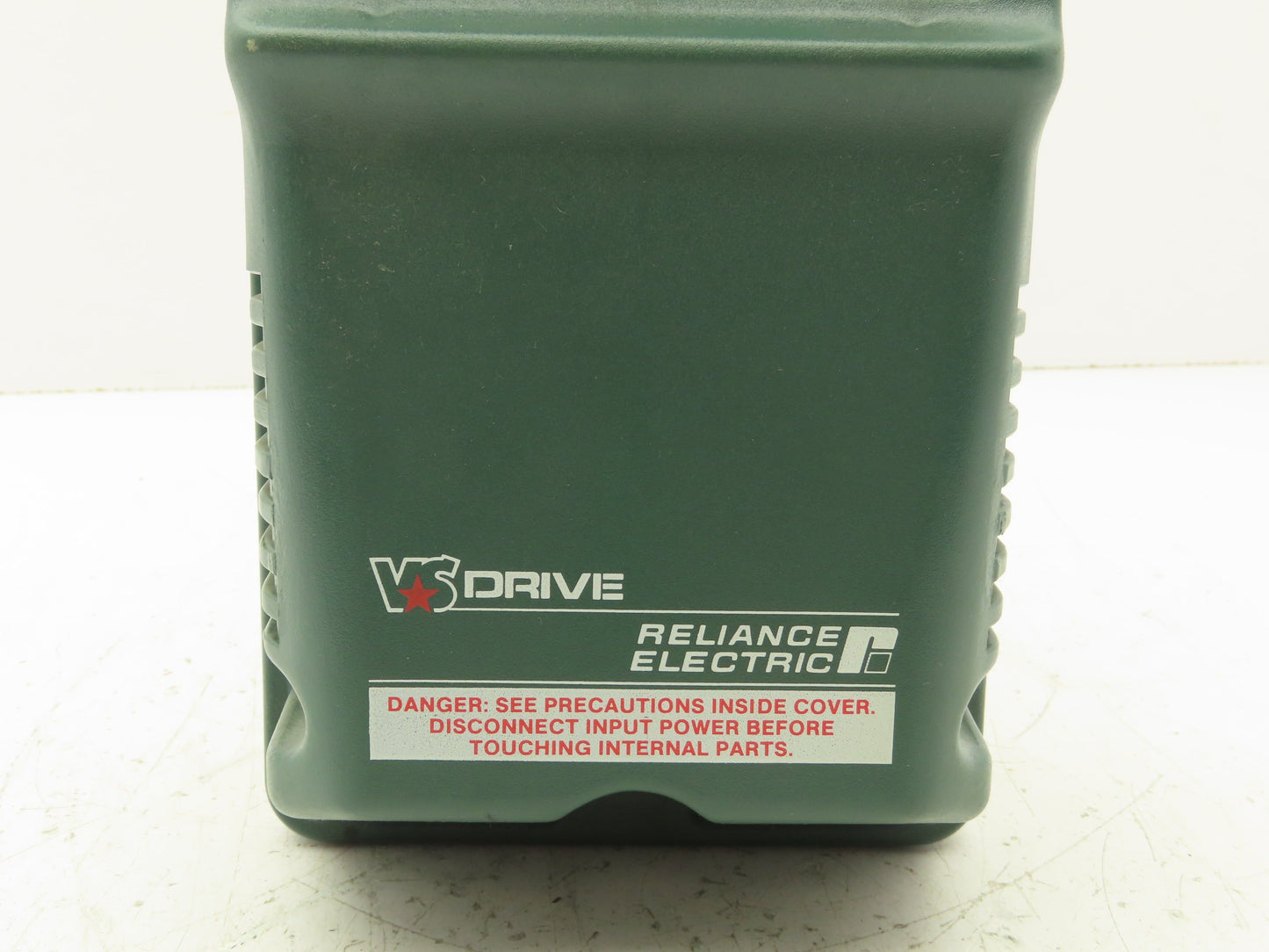 Reliance Electric SP500 VS Variable Speed AC Drive 1HP 7A 230V 3PH 1SU21001