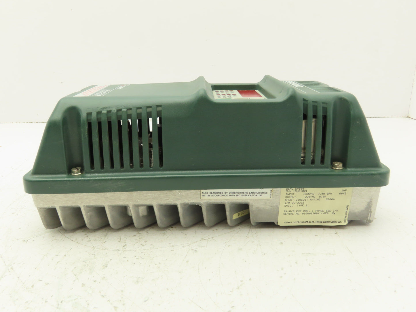 Reliance Electric SP500 VS Variable Speed AC Drive 1HP 7A 230V 3PH 1SU21001