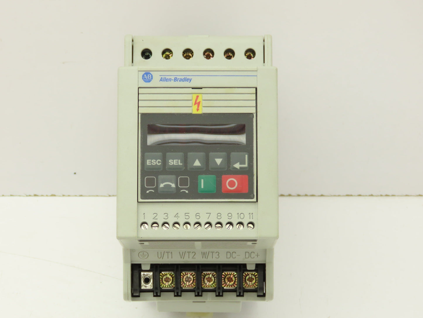 Allen Bradley 160-AA04NSF1 Variable Speed AC Drive VFD 1HP 5.4A 240V 3PH