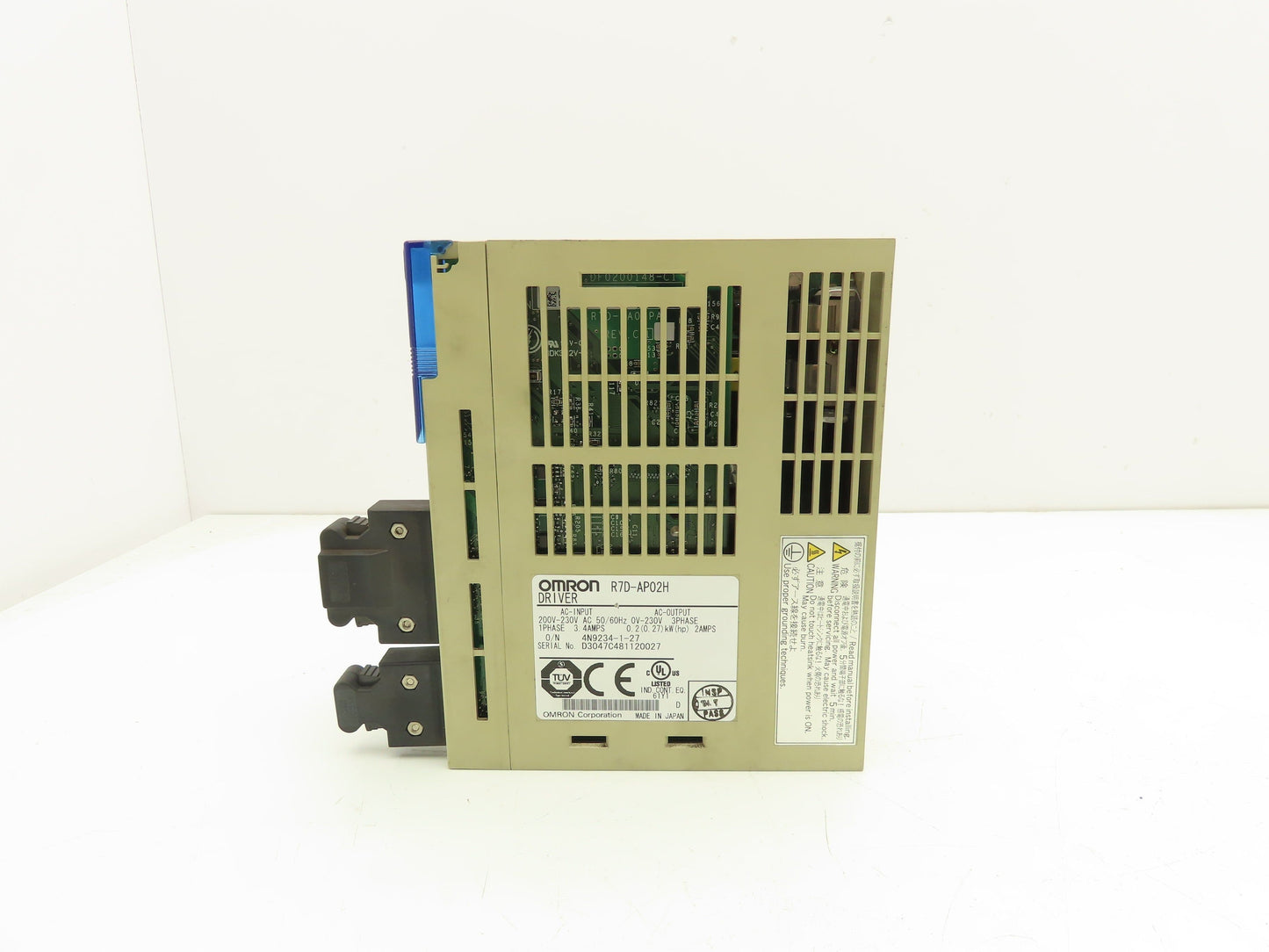 Omron R7D-AP02H AC Servo Drive 230V 0.2kW 1PH Input 3PH Out