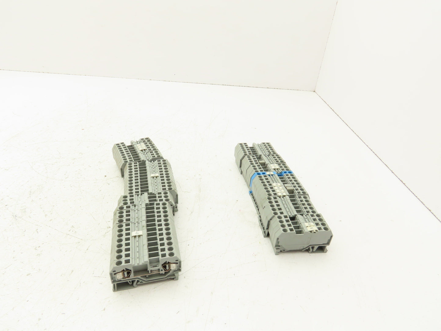 Wago 281 Terminal Block 800V 4mm Lot of 60