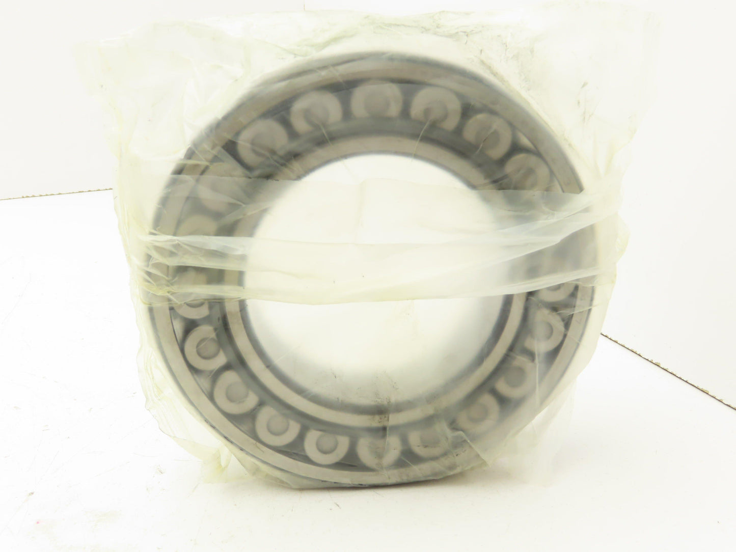 NSK 22216EAE 4C3 Spherical Roller Bearing 80mm ID 140mm OD