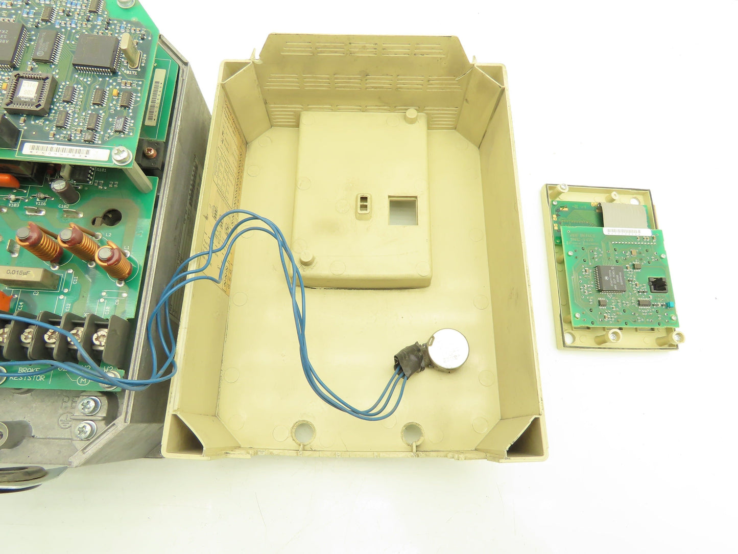 ABB ACS201-1P6-3-00-10 ACS 200 AC VFD Drive 1HP 480V 3PH Broken Cover