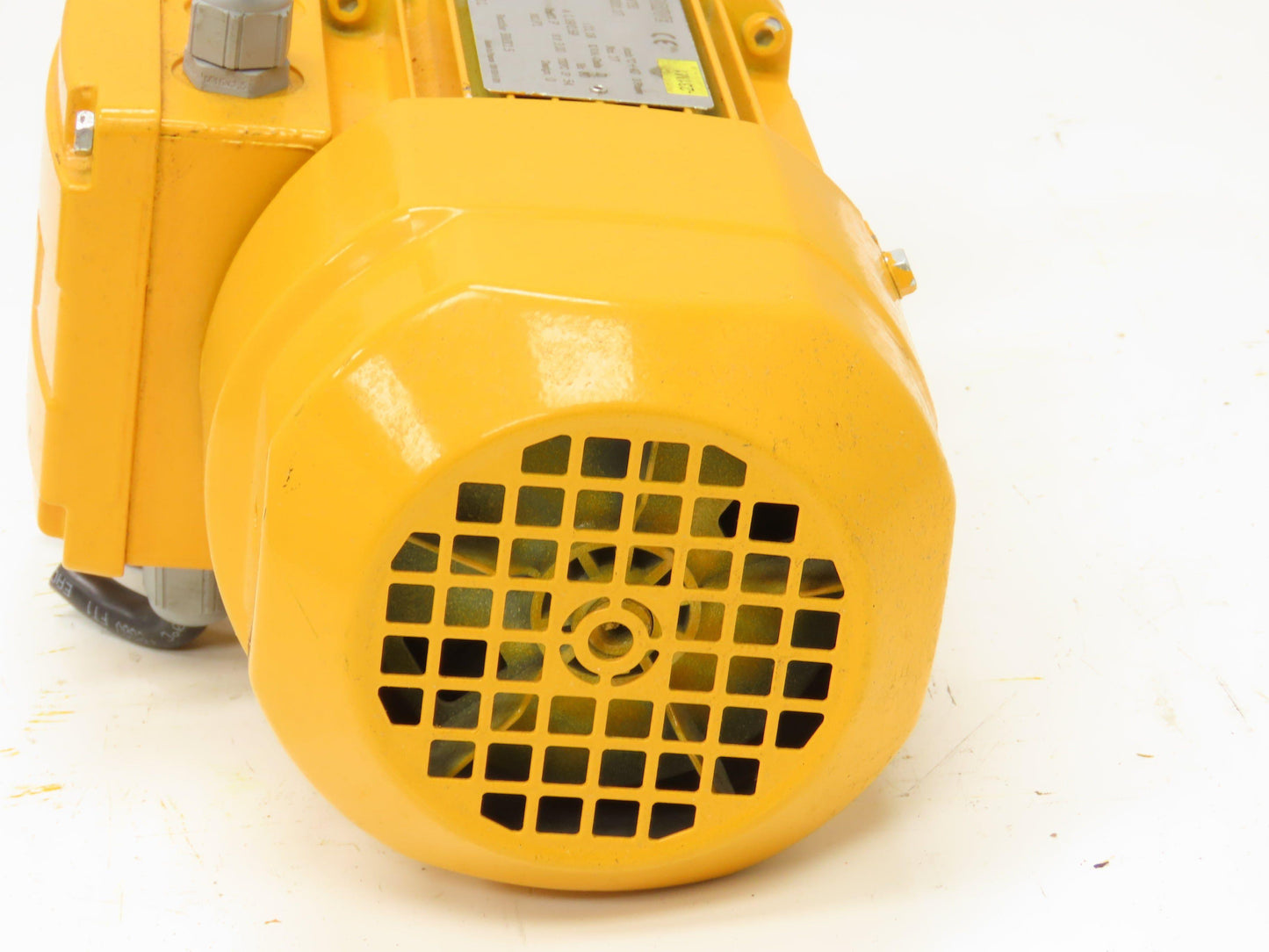 SEW Eurodrive R07 DR63L4 Brake Gearmotor .25kw 230/460V 3PH 11:1 Reducer 143rpm