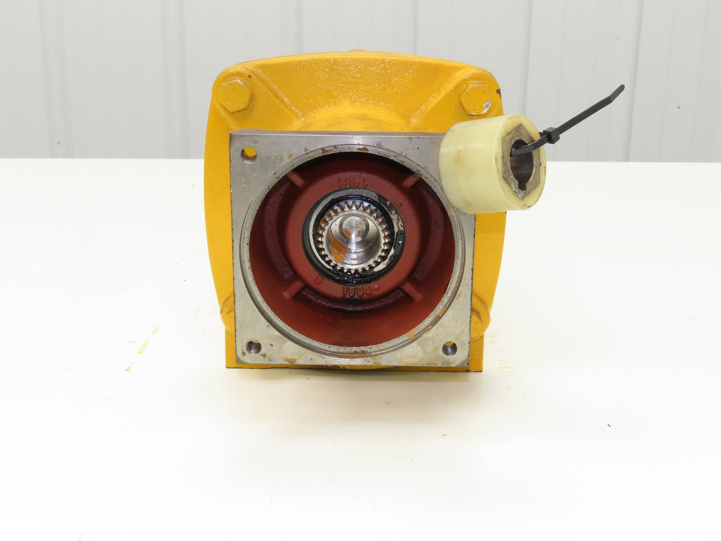 Nord SK 22 IEC 90 VL Inline Gear Reducer 3.5:1 Gearbox 30mm Output 500 RPM