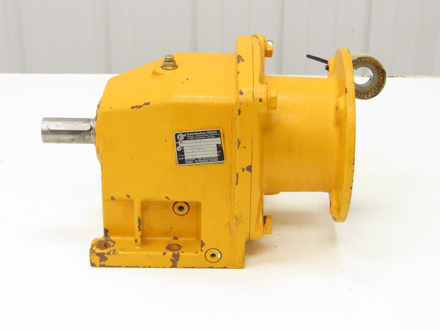 Nord SK 22 IEC 90 VL Inline Gear Reducer 3.5:1 Gearbox 30mm Output 500 RPM