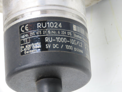 Indramat MAC09C-0-KD-3-C/110-B-1/S005 Servo Motor with Encoder RU-1000-105/L2