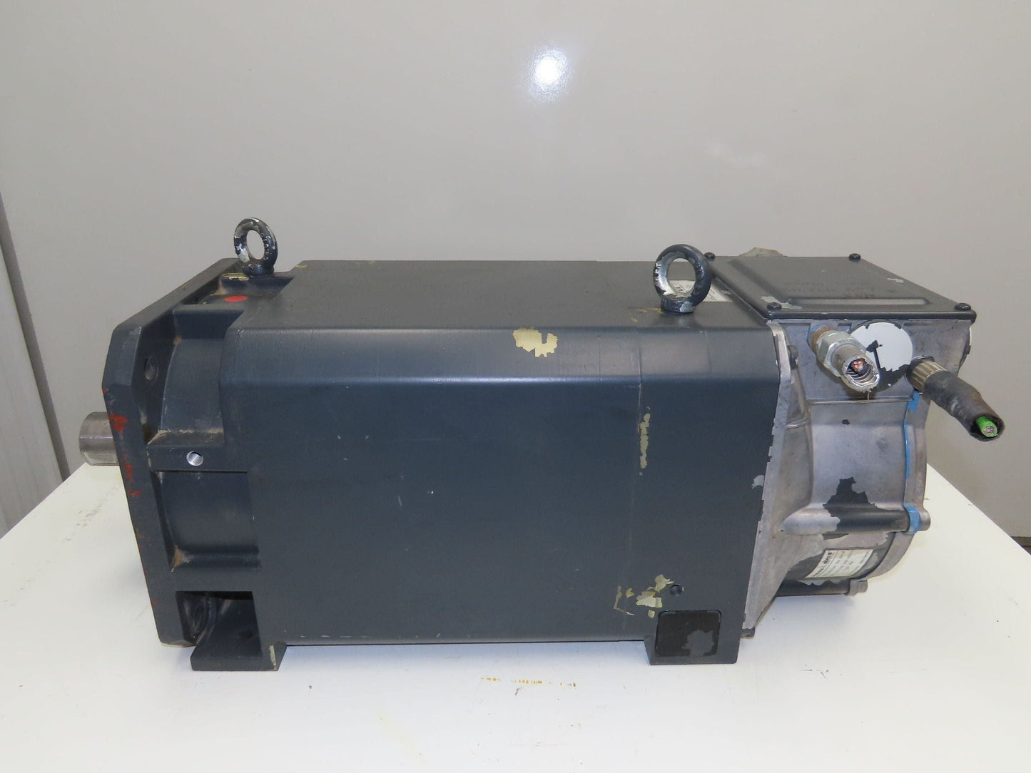 Siemens 1PH7167-2ED03-0BK5 AC Servo Motor 28-34kw 3PH Encoder F02 2048 S/R