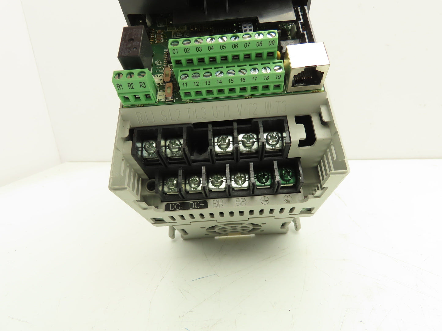 Allen Bradley 22B-A8P0N104 PowerFlex 40 Variable AC Drive VFD 2Hp 240V 1PH Input