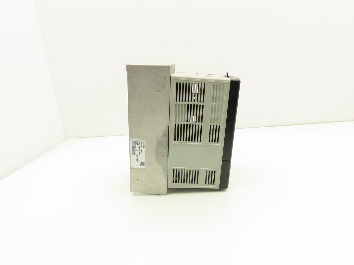 Allen Bradley 20AD2P1A0AYNNNC0 PowerFlex 70 Variable AC Drive VFD 1Hp 480V 3PH