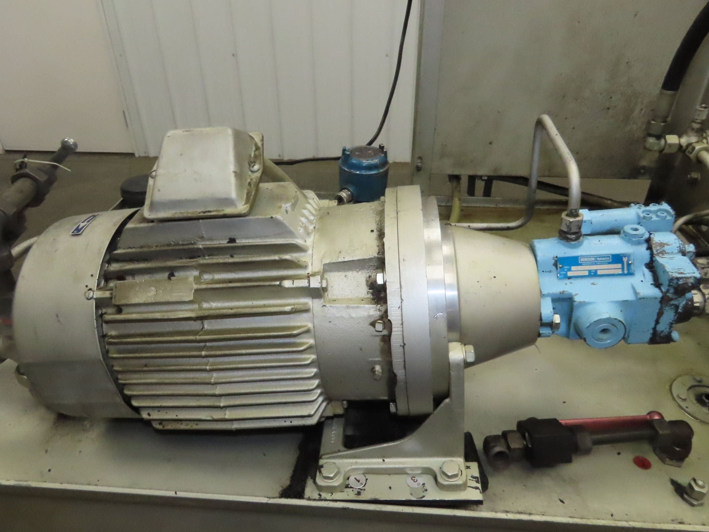 Herion Hydraulic Power Unit 10Hp 120 Gal 4500 PSI Denison Pump PV6-2R1C-C02