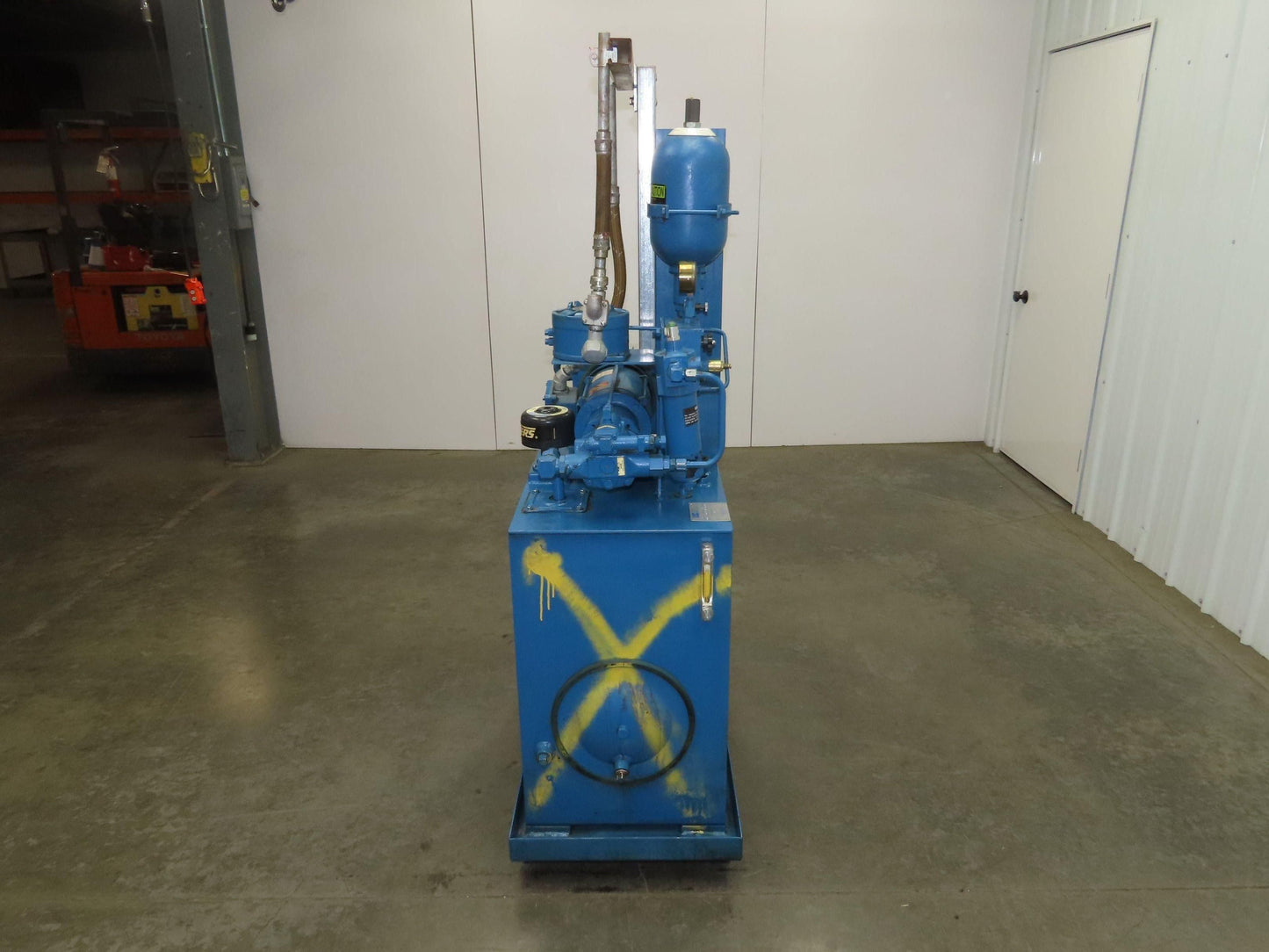 Vickers PVQ10 Hydraulic Power Unit 30 Gal 5 GPM 3000 PSI 2Hp 460V w/Oil Cooler