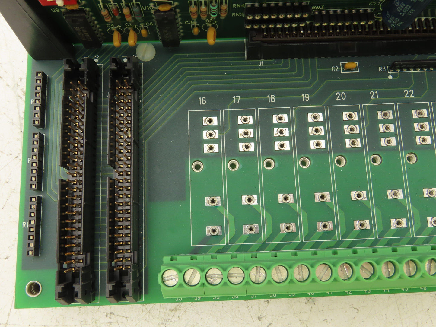 Grayhill 70GRCP32-HL PLC Relay 32-Channel Circuit Motherboard w/PMX32D Board