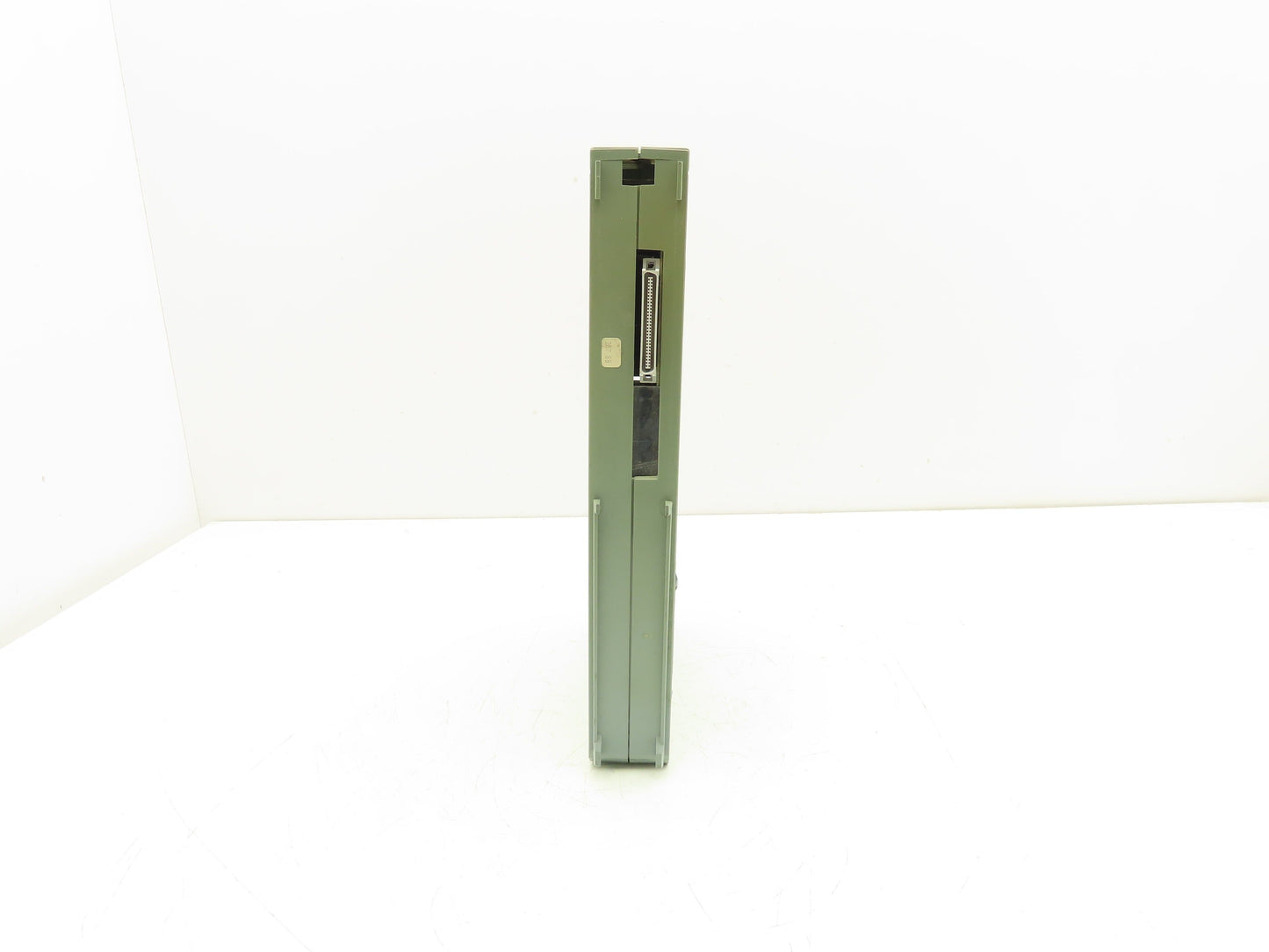 B&R Automation 2DI426.6 Digital Input 426 Module 32 Input 24VDC Missing Cover