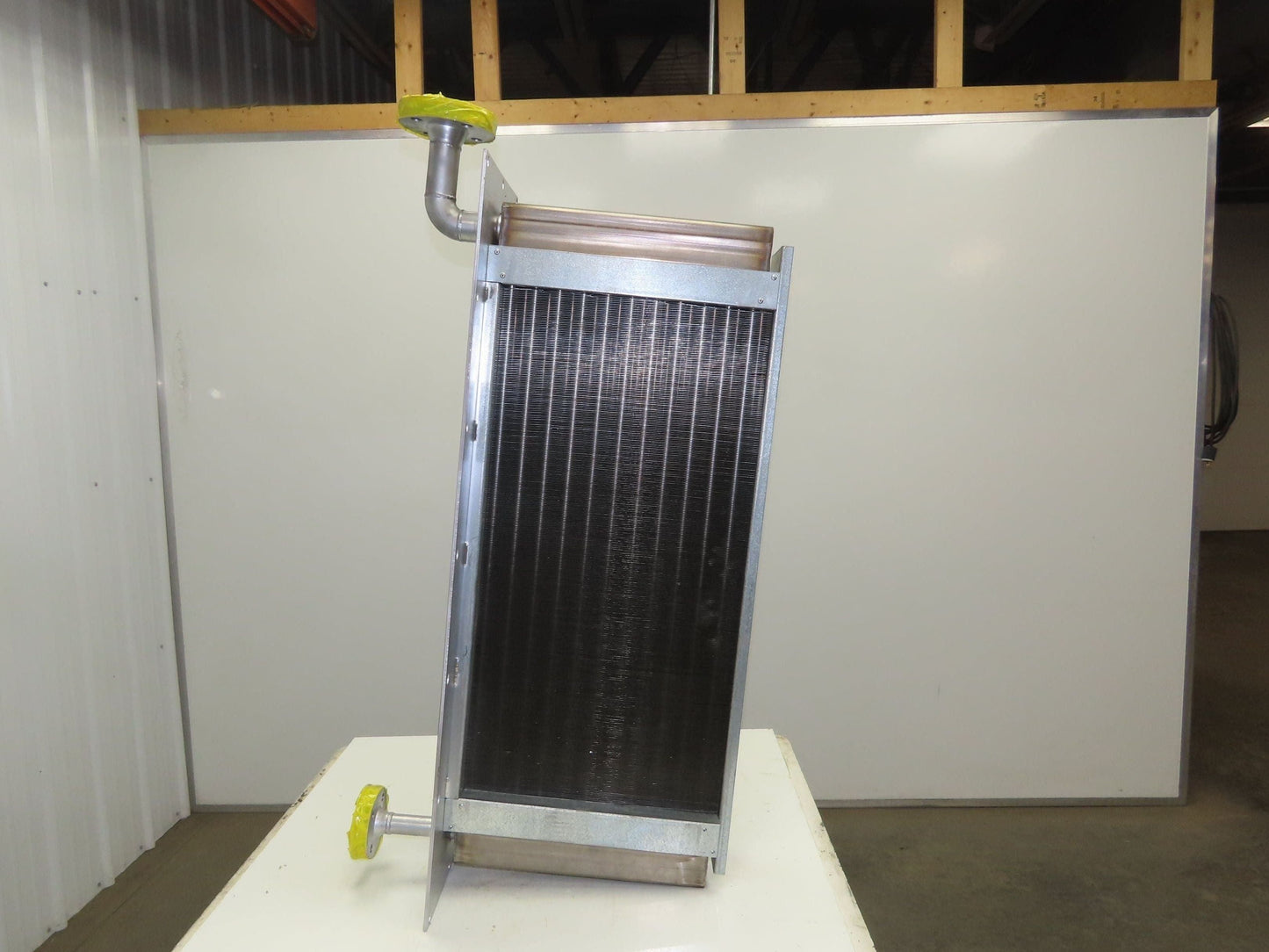 Anscor E5093-STD Heat Exchanger Radiator 32x16" Single Pass 1 X 1-1/2" Ports