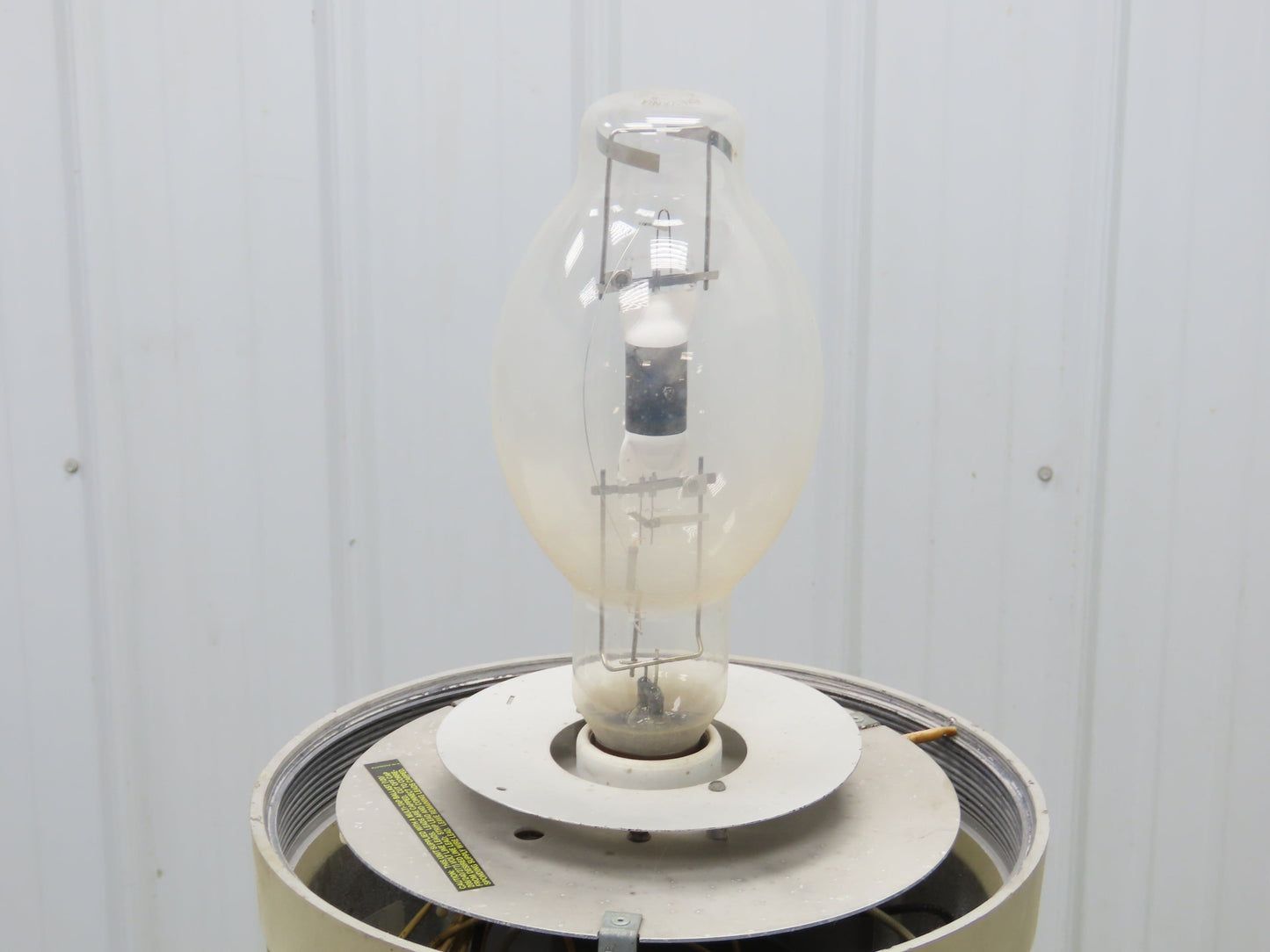 Hubbell Killark EZH400 HID Metal Halide Light 400W Explosion Proof  Lot of 2