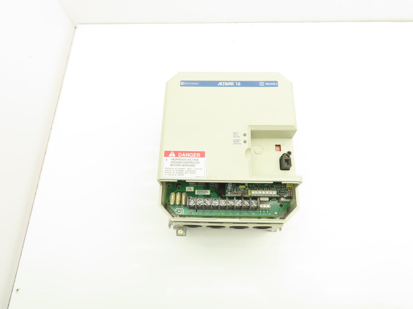Square D/Telemecanique ATV16U54N4 Altivar 16 4 Hp AC Drive 460V 3PH 7.8A 460V