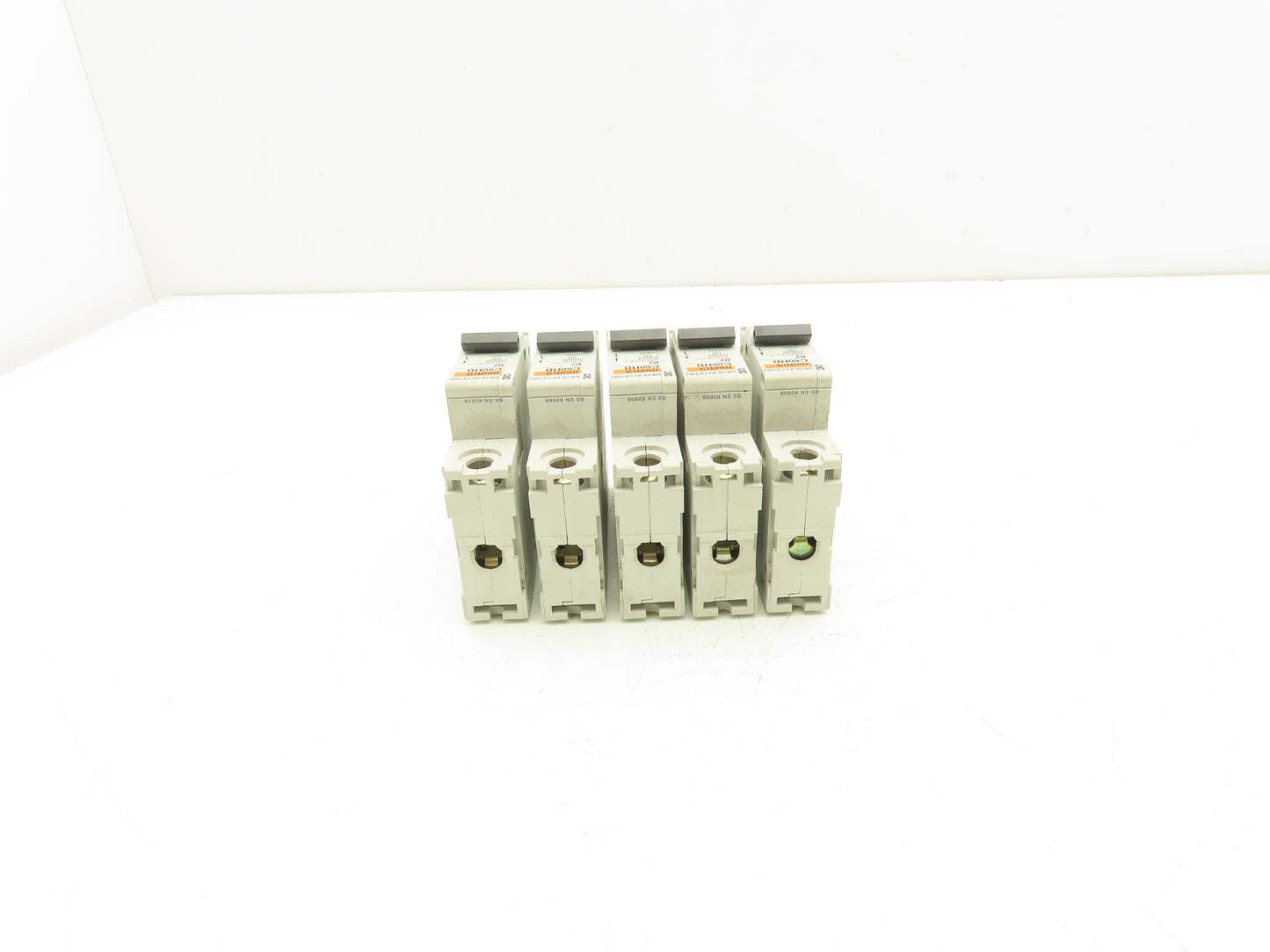 Merlin Gerin C60HB Circuit Breaker 1 Pole 240V Lot of 5