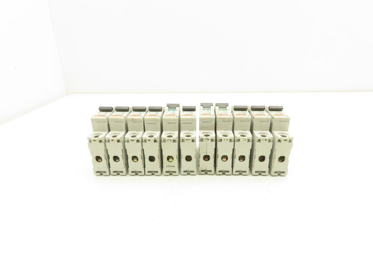 Merlin Gerin C60HB Circuit Breaker 1 Pole 240V Lot of 11