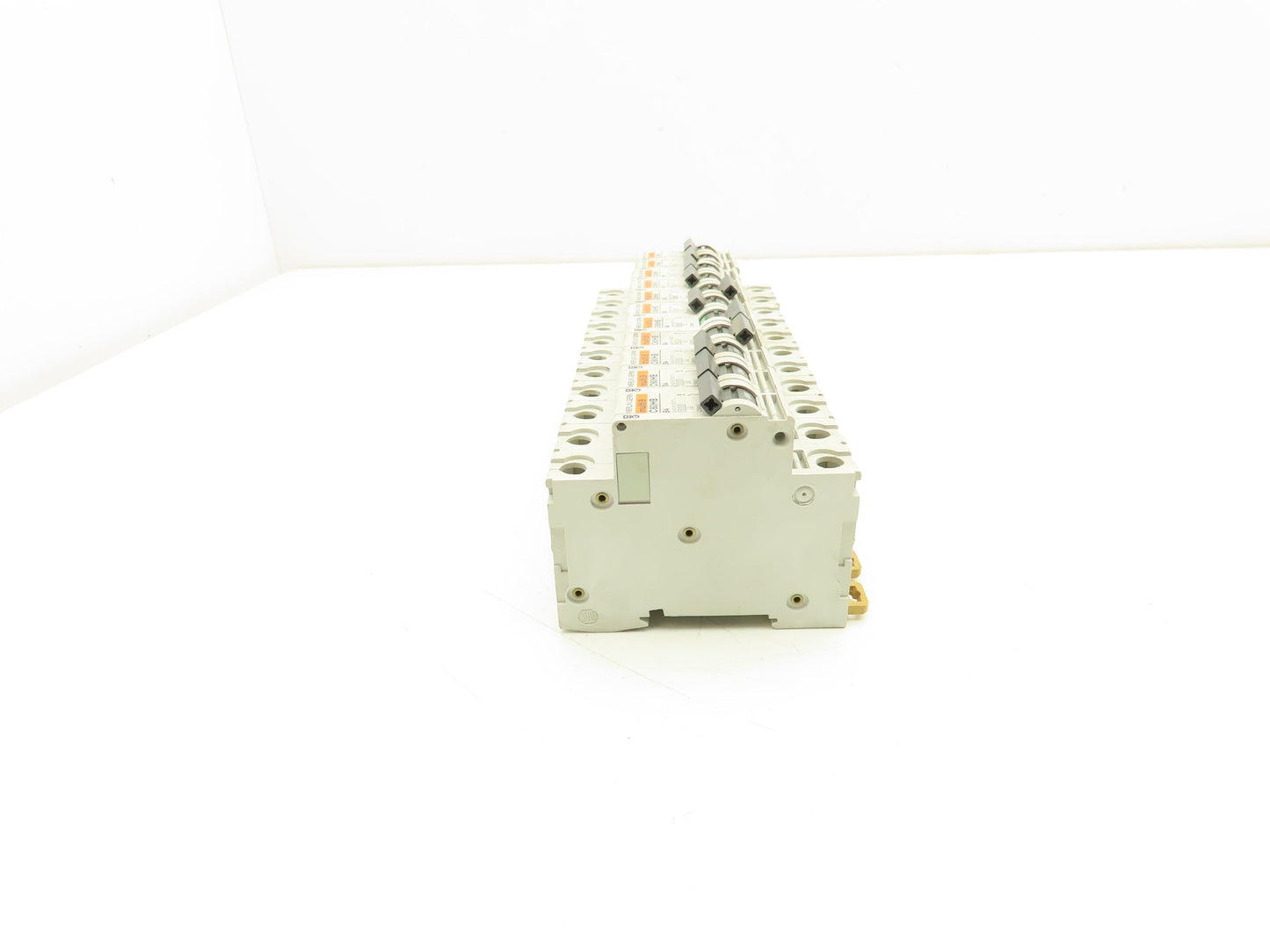 Merlin Gerin C60HB Circuit Breaker 1 Pole 240V Lot of 11