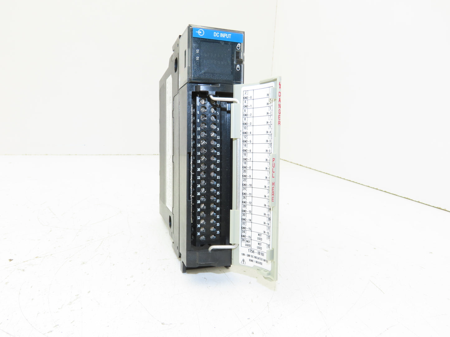 Allen Bradley 1756-IB16/A DC Isol Input 16PT H01 24VDC 10-30VDC 10mA Ser.A