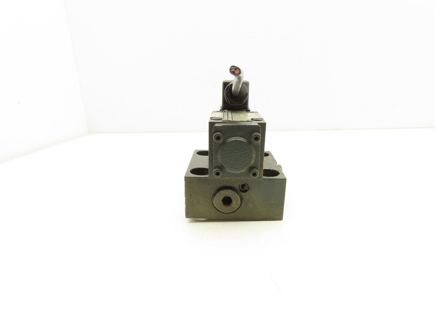 Rexroth LFA25 DBW2-60 Logic Valve Cover Solenoid Control 4WE6D51/AG24N9K4/V