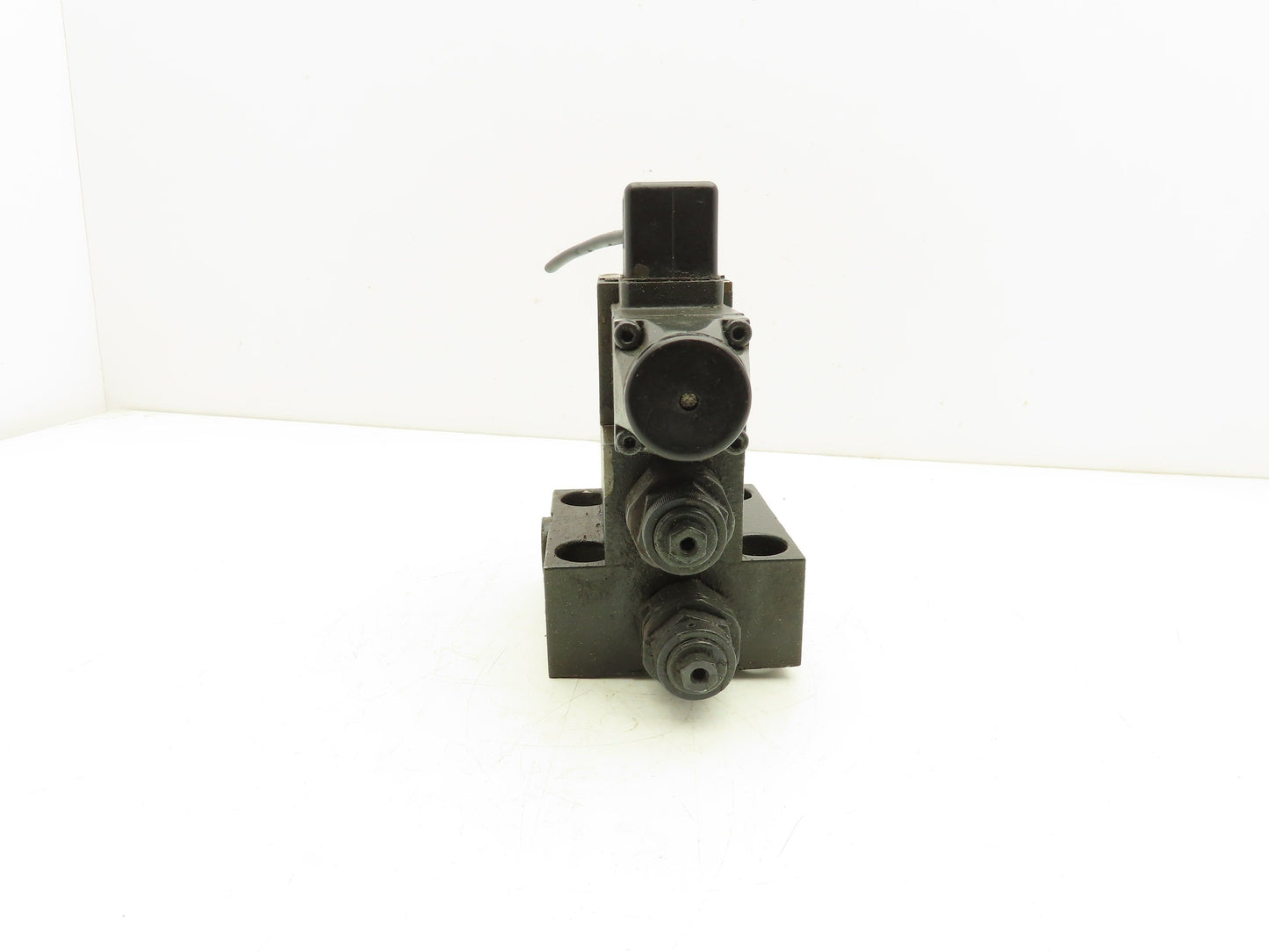 Rexroth LFA25 DBU2B2-60 Logic Valve Cover Solenoid Control 4WE6D51/AG24N9K4/V
