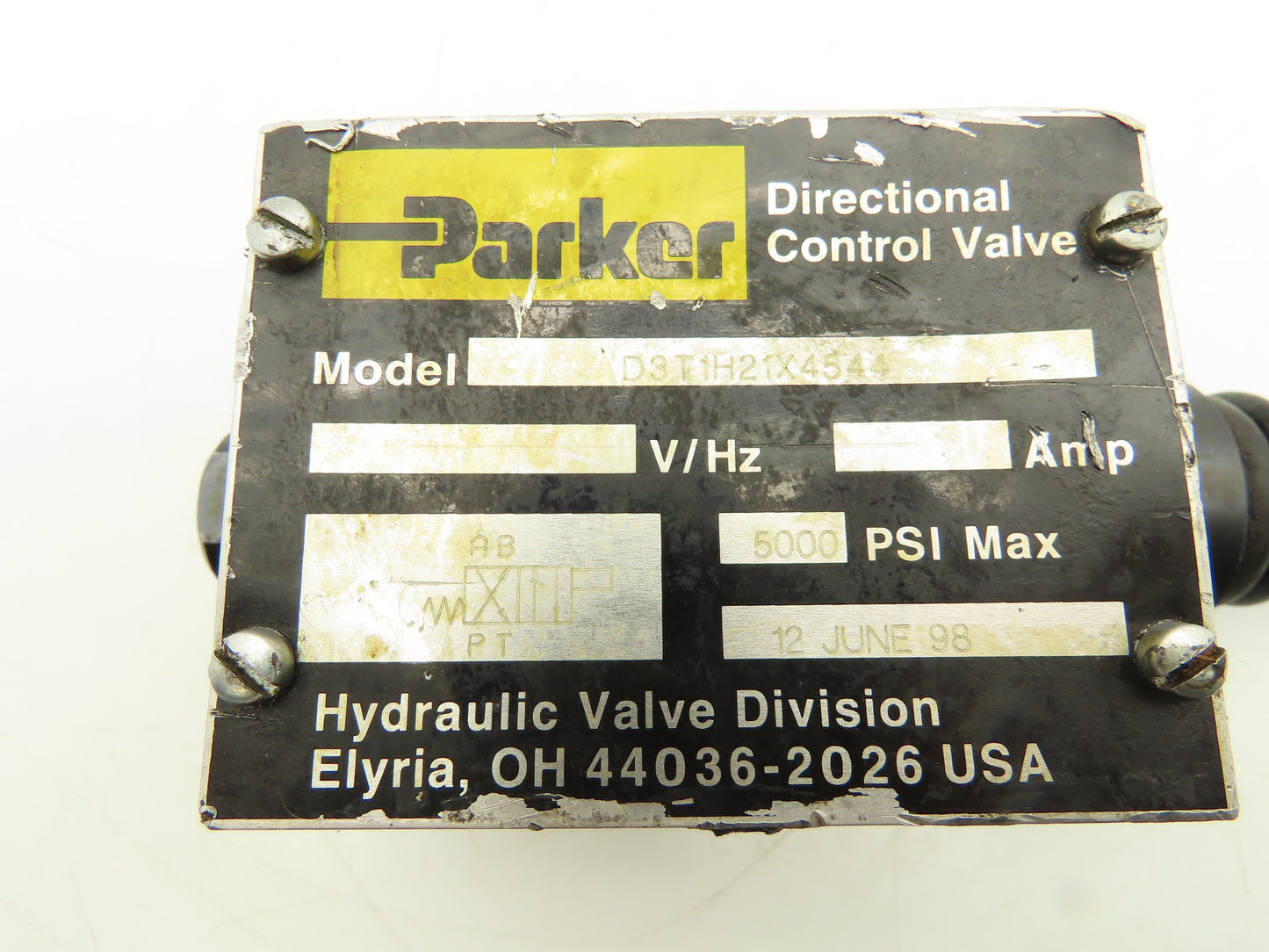Parker D3T1H21X4544 Directional Control Valve 2-Position Spring Return 5000 PSI