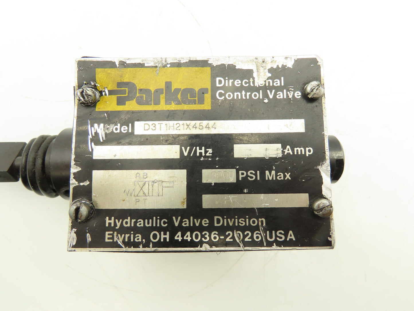 Parker D3T1H21X4544 Directional Control Valve 2-Position Spring Return 3000 PSI