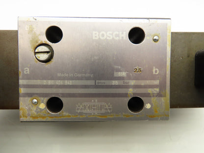 Bosch 4WRBA 10 W64-2X/G24N9Z4/M-235 Proportional Directional Valve 0811404843