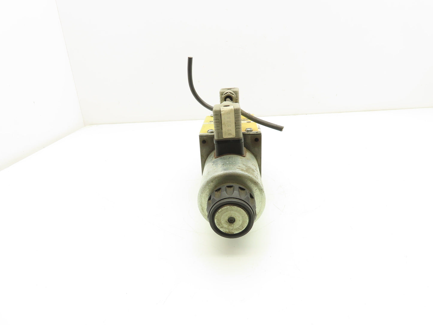 Rexroth 4WE10E31/CG24N9K4 Directional Control Solenoid Valve 24VDC