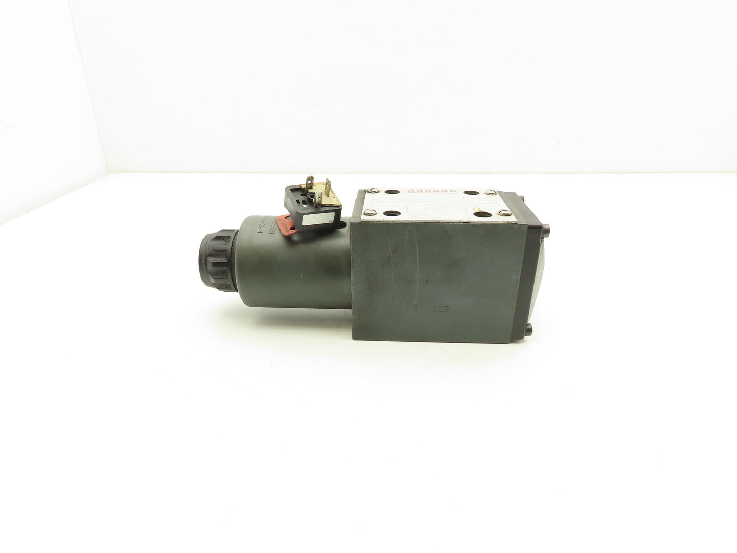 Arburg 5-4WE10 G41A32/CG24N9K4 Directional Control 4/2 Solenoid Valve 24VDC