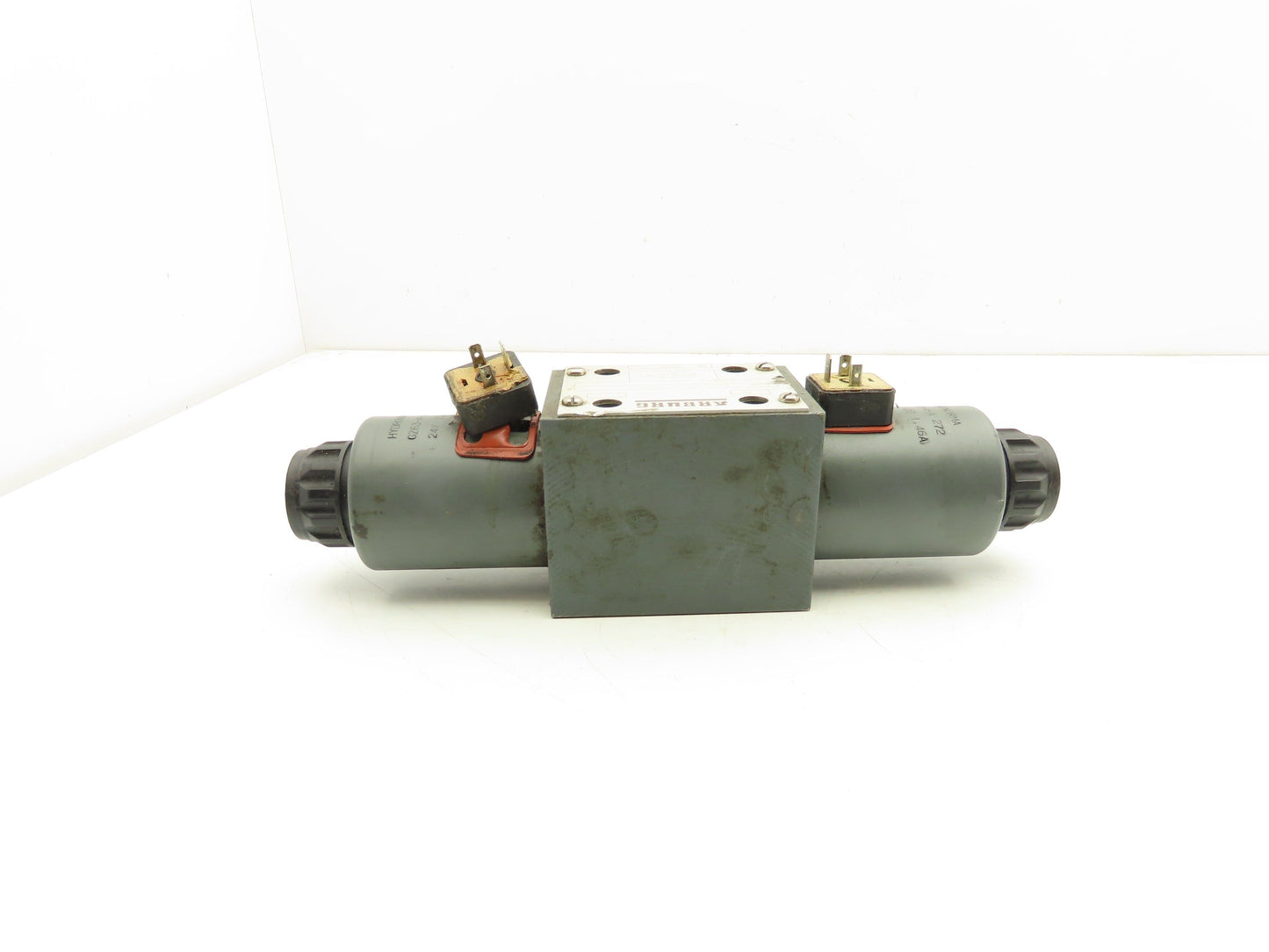 Arburg 5-4WE10 E34-32/CG24N9K4 Directional Control 4/3 Solenoid Valve 24VDC