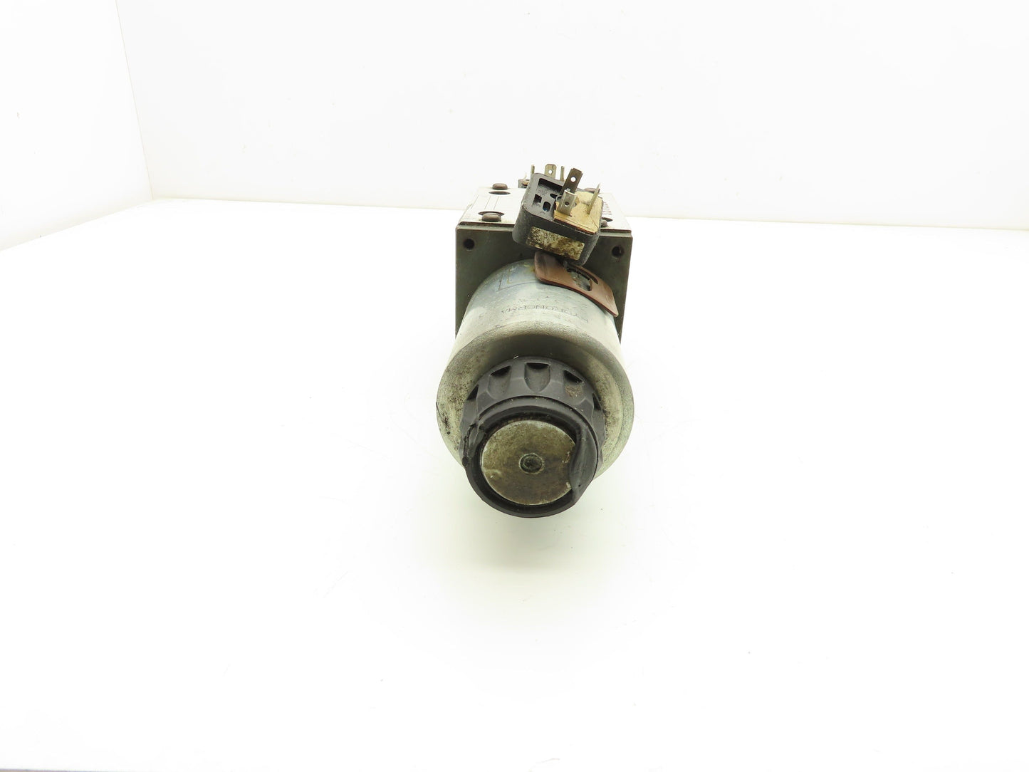 Arburg 5-4WE10 E67-32/CG24N9K4/T08 Directional Control 4/3 Solenoid Valve 24VDC