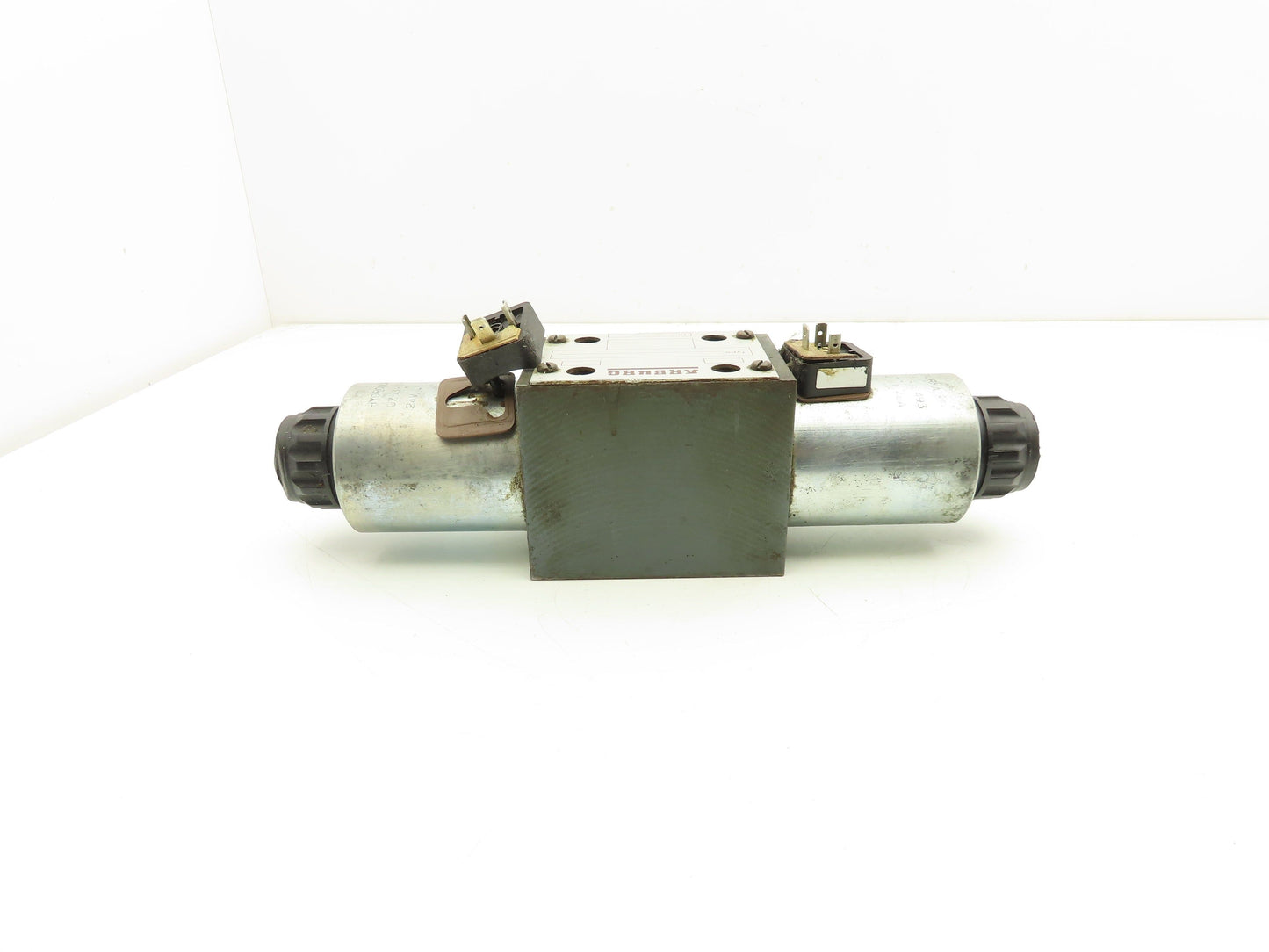 Arburg 5-4WE10 E67-32/CG24N9K4/T08 Directional Control 4/3 Solenoid Valve 24VDC
