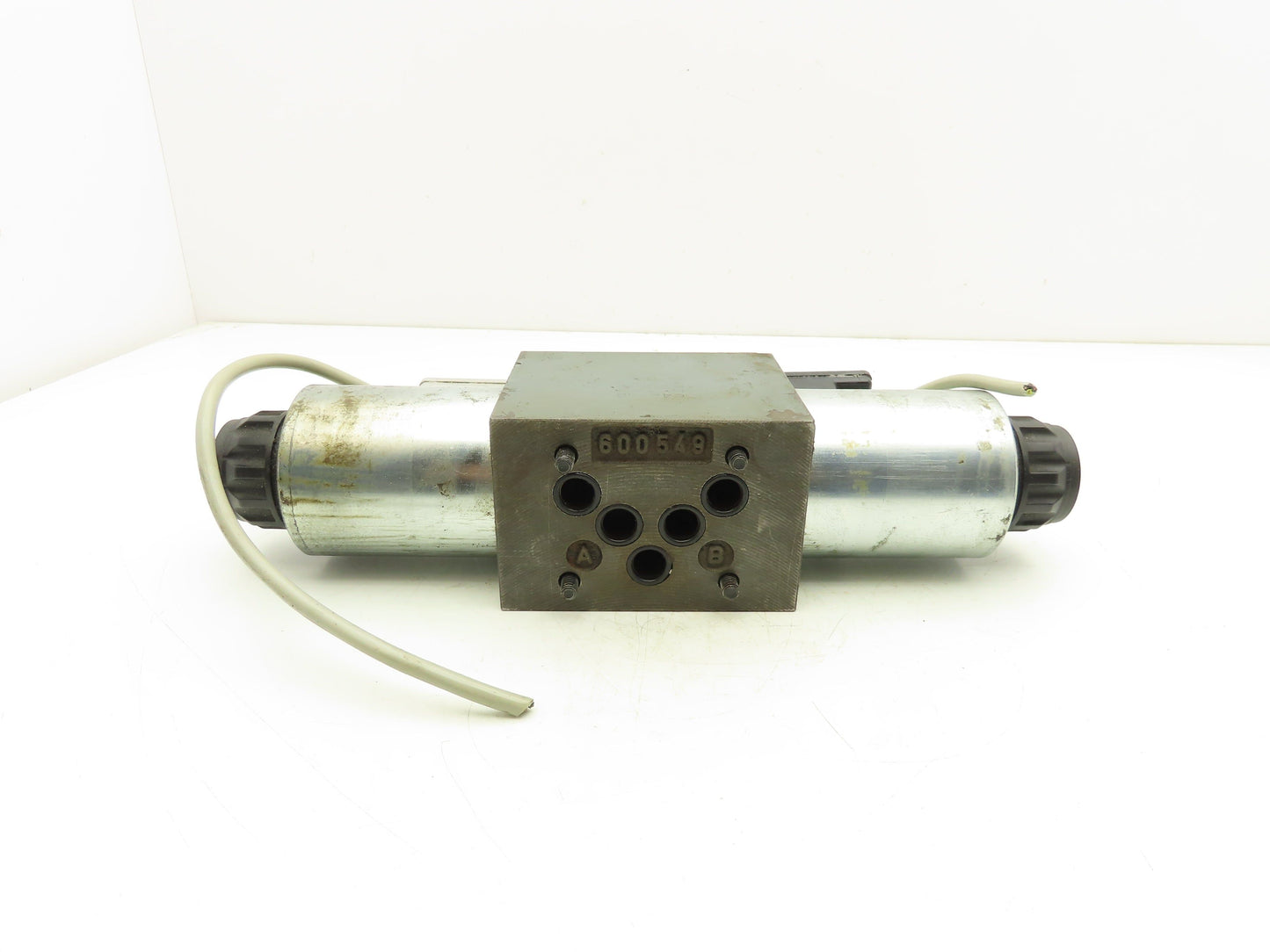 Arburg 5-4WE10 X38-32/CG24N9K4 Directional Control 4/3 Solenoid Valve 24VDC